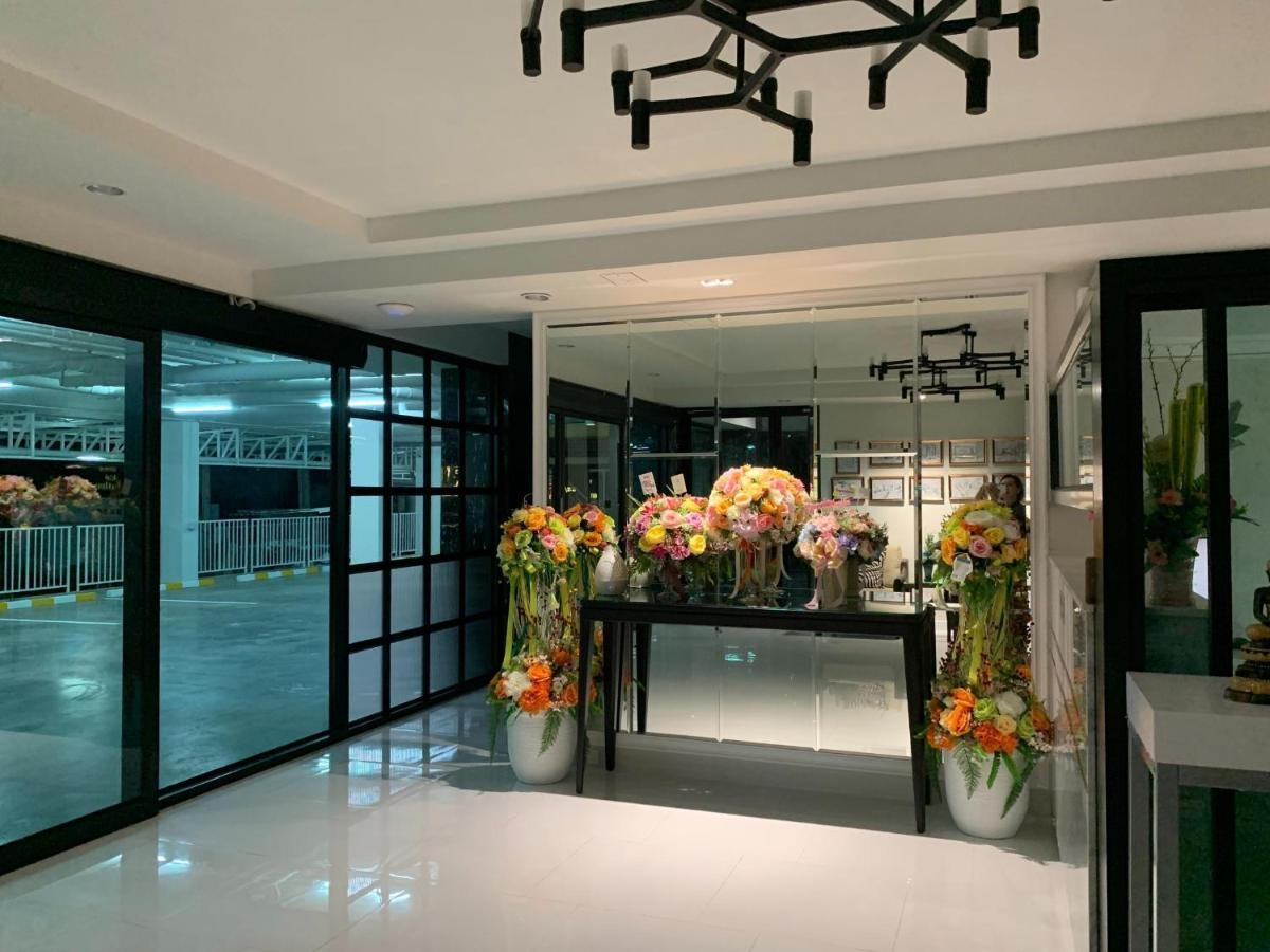 Icare Residence & Hotel Bangkok Exteriör bild